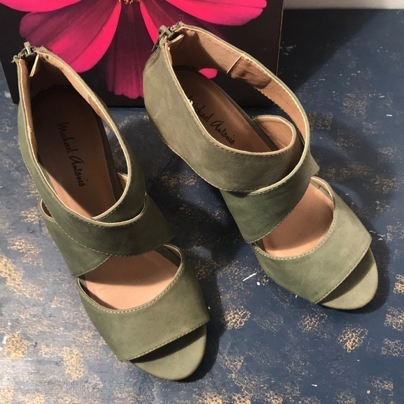 NEW Michael Antonio Green Wedge Shoe 7.5 - Picture 2 of 8